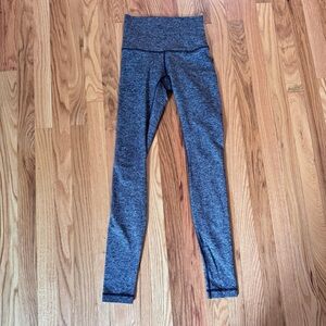 Lululemon wunder under grey heathers leggings size 4, 28” inseam